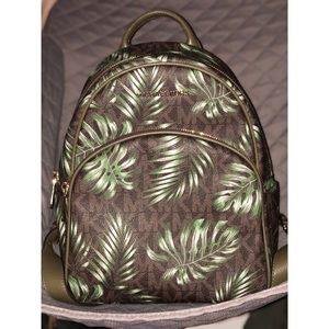 NWT Michael Kors Palm Backpack